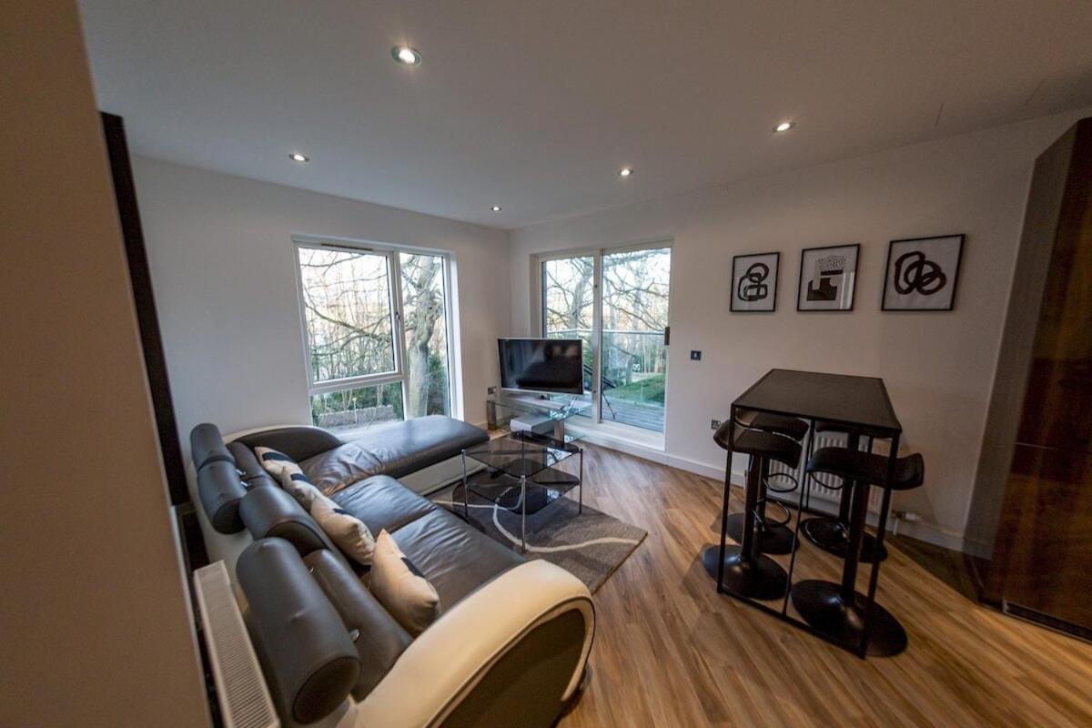 Oakhill Apartment Aberdeen Bagian luar foto